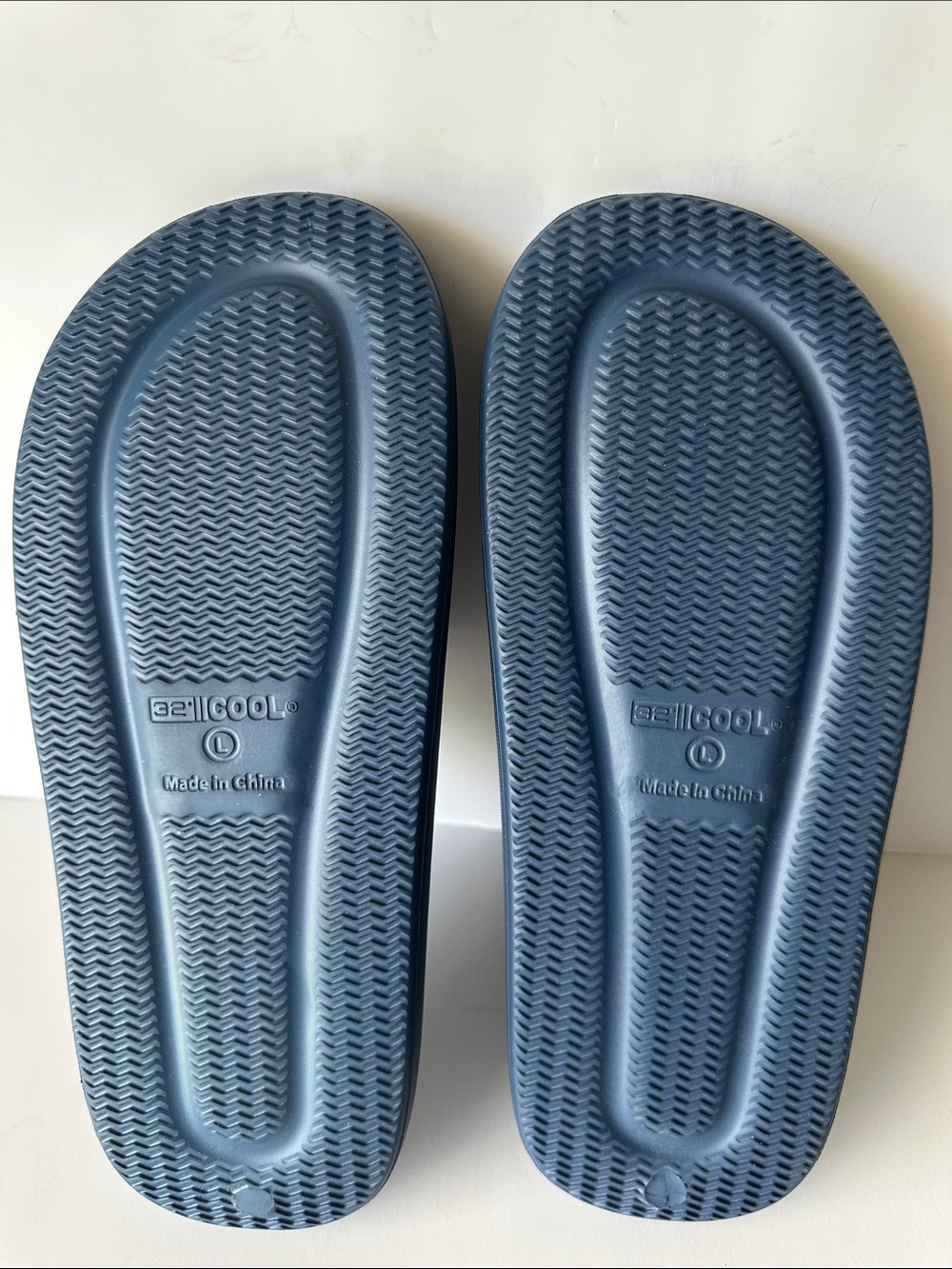 Slides Navy Unisex Size L W9-10 / M7-8 Ultra Soft EVA. 32 Degrees Cool. - Picture 12 of 14
